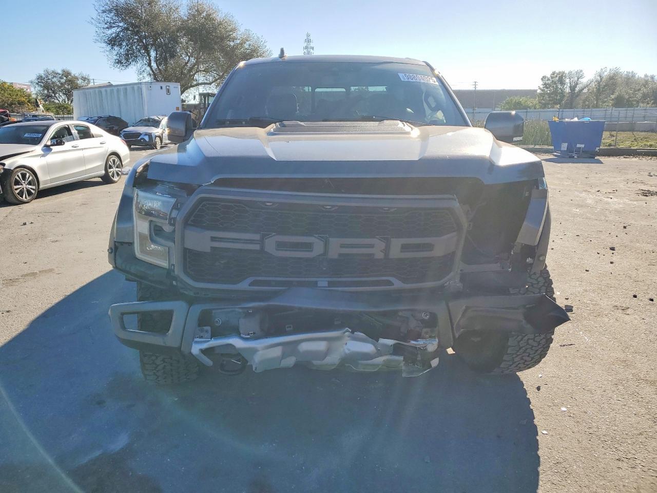 2019 Ford F150 Raptor - zdjęcie 5