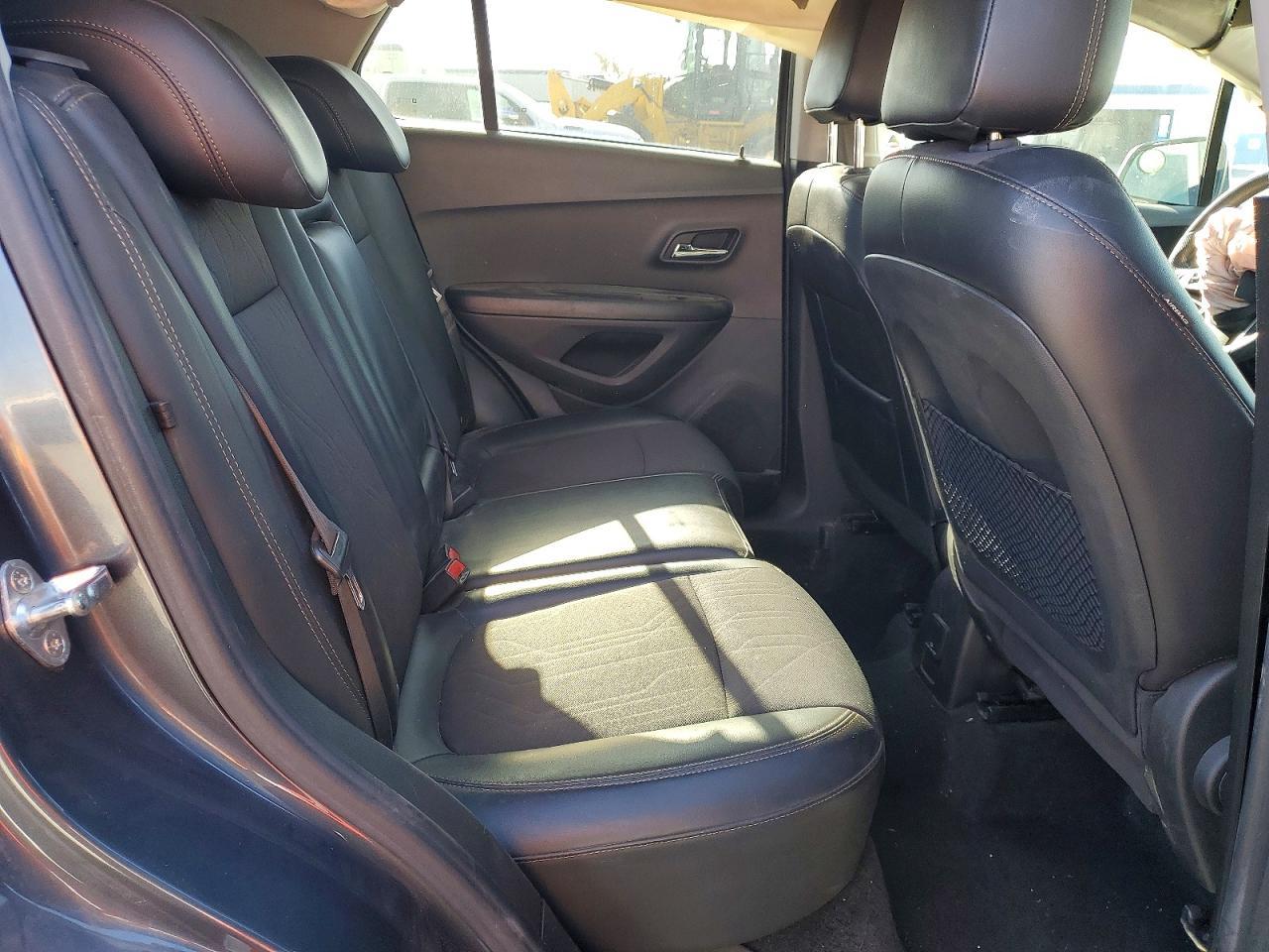 2021 Chevrolet Trax 1Lt - zdjęcie 11