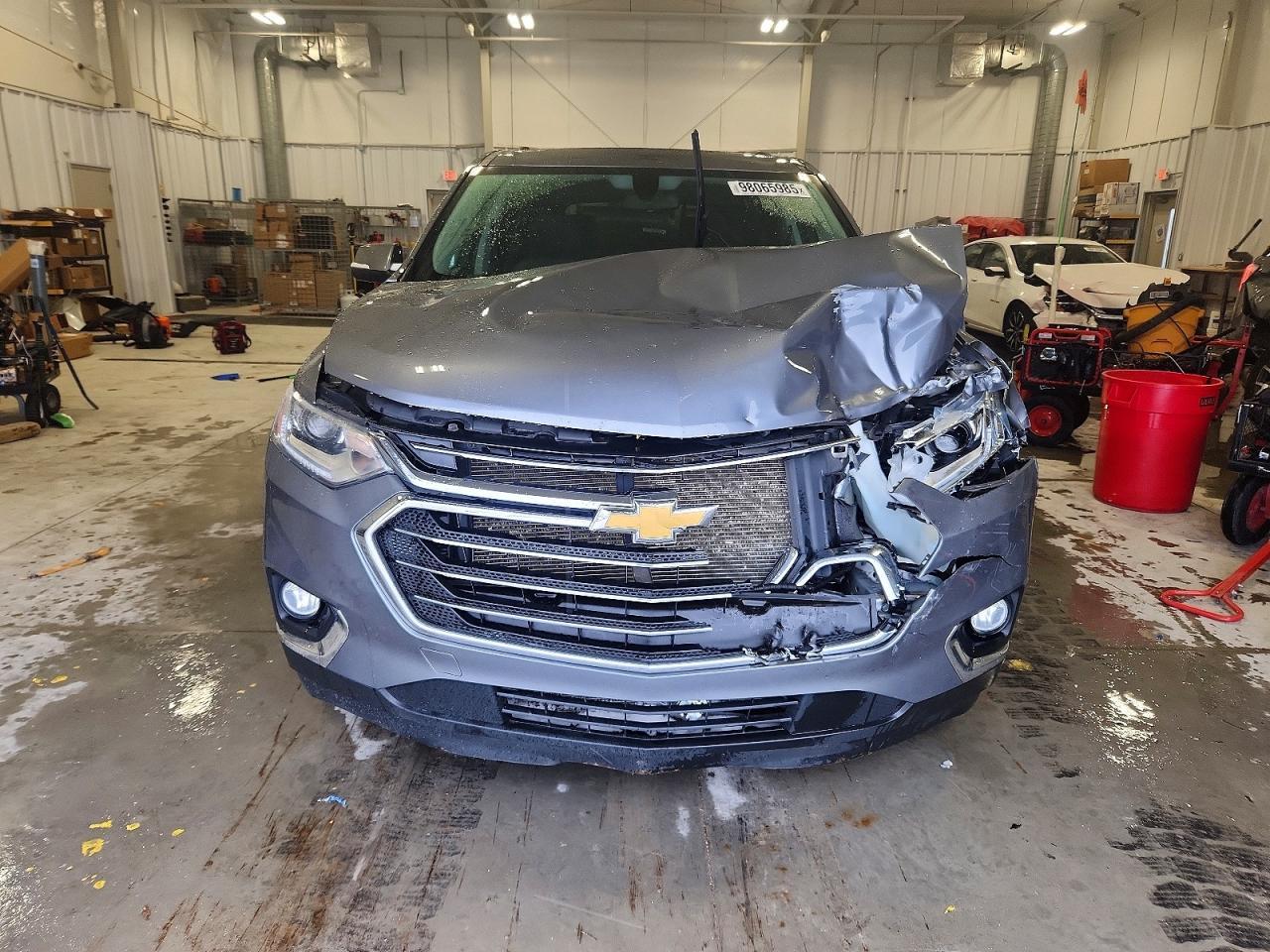 2021 Chevrolet Traverse Lt - zdjęcie 5
