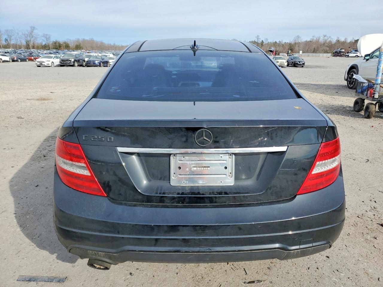 2015 Mercedes-Benz C 250 - zdjęcie 6