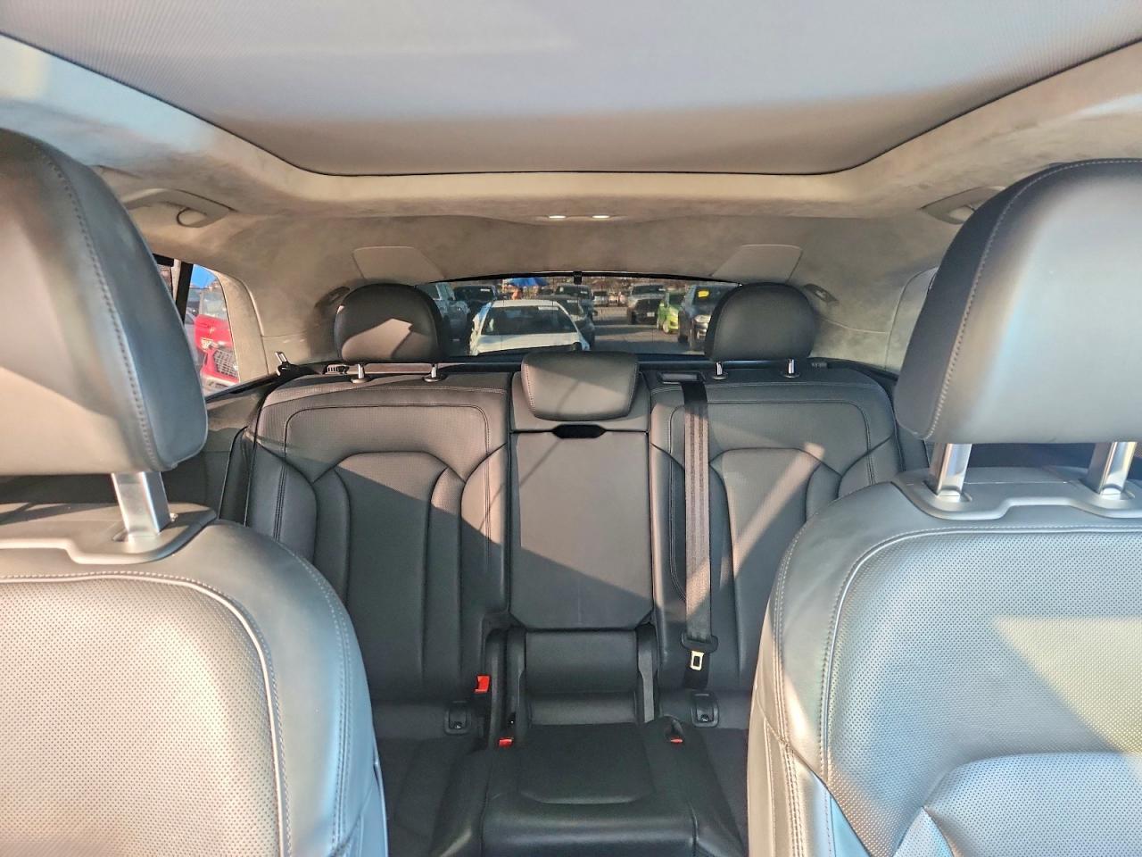 2019 Audi Q8 Prestige S-Line - zdjęcie 10