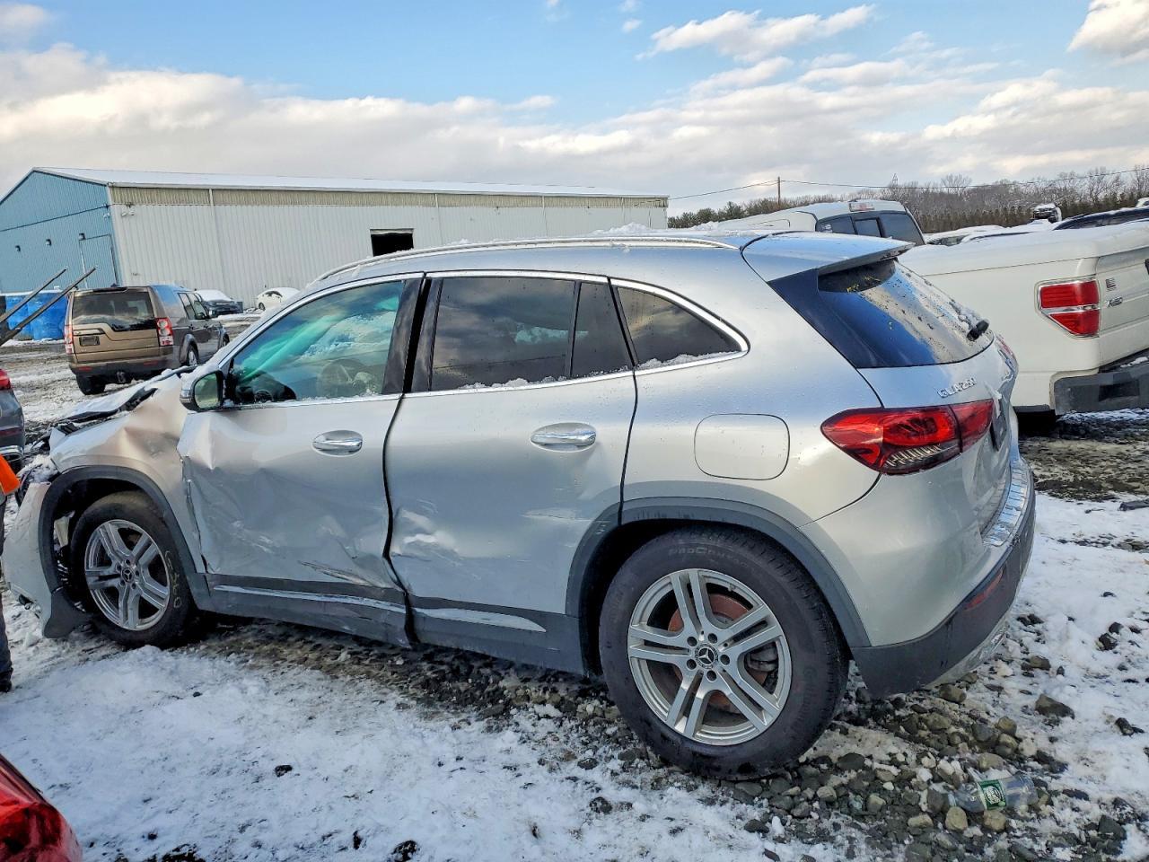 2021 Mercedes-Benz Gla 250 4Matic - zdjęcie 2
