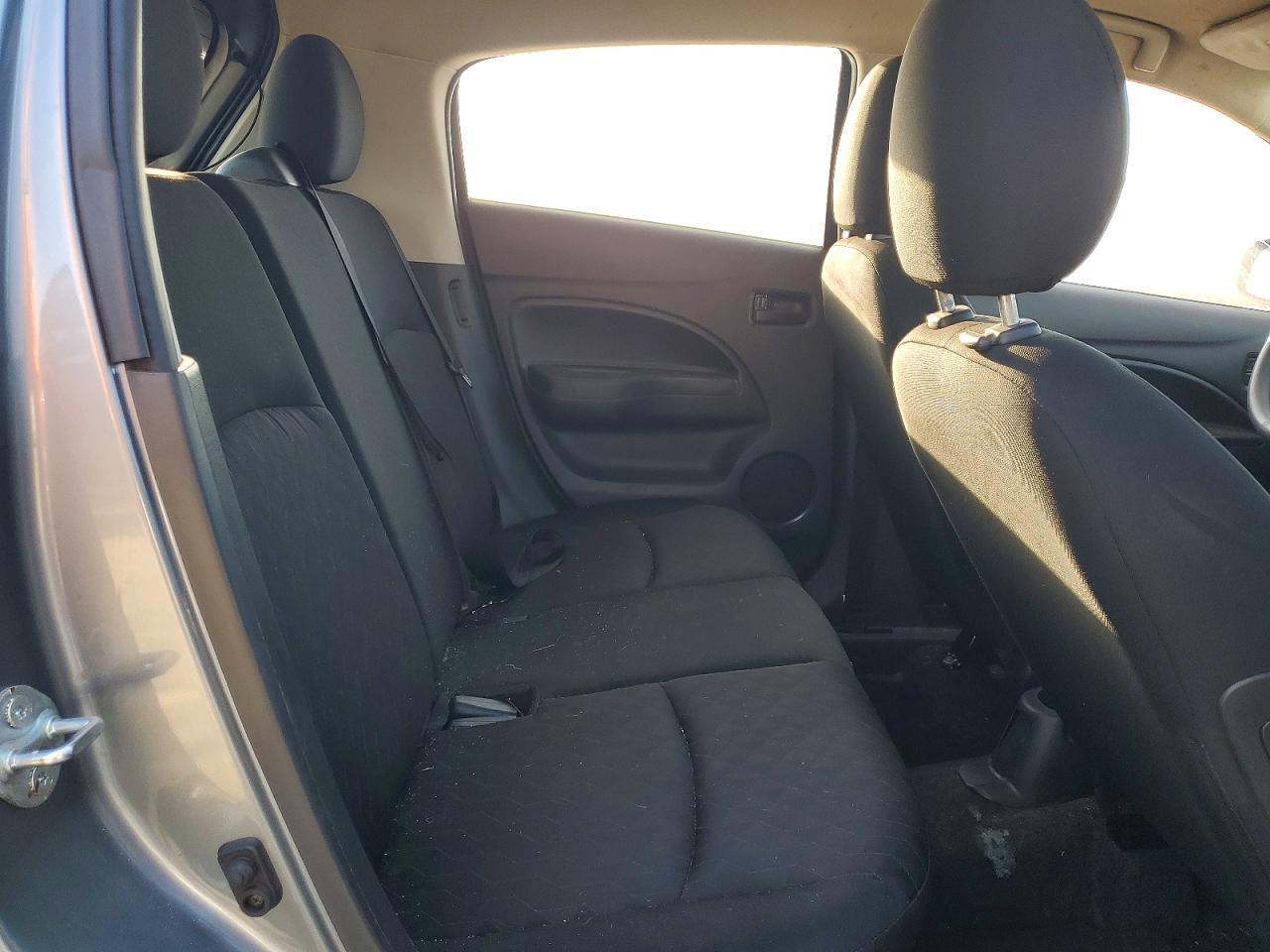 2023 Mitsubishi Mirage Es - zdjęcie 10