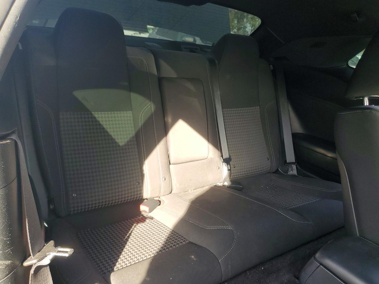 2016 Dodge Challenger Sxt - zdjęcie 10