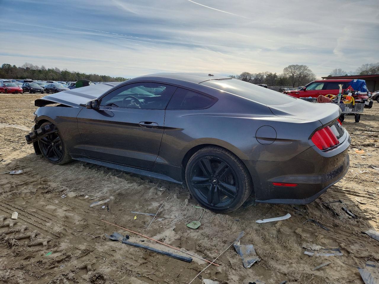2017 Ford Mustang - zdjęcie 2