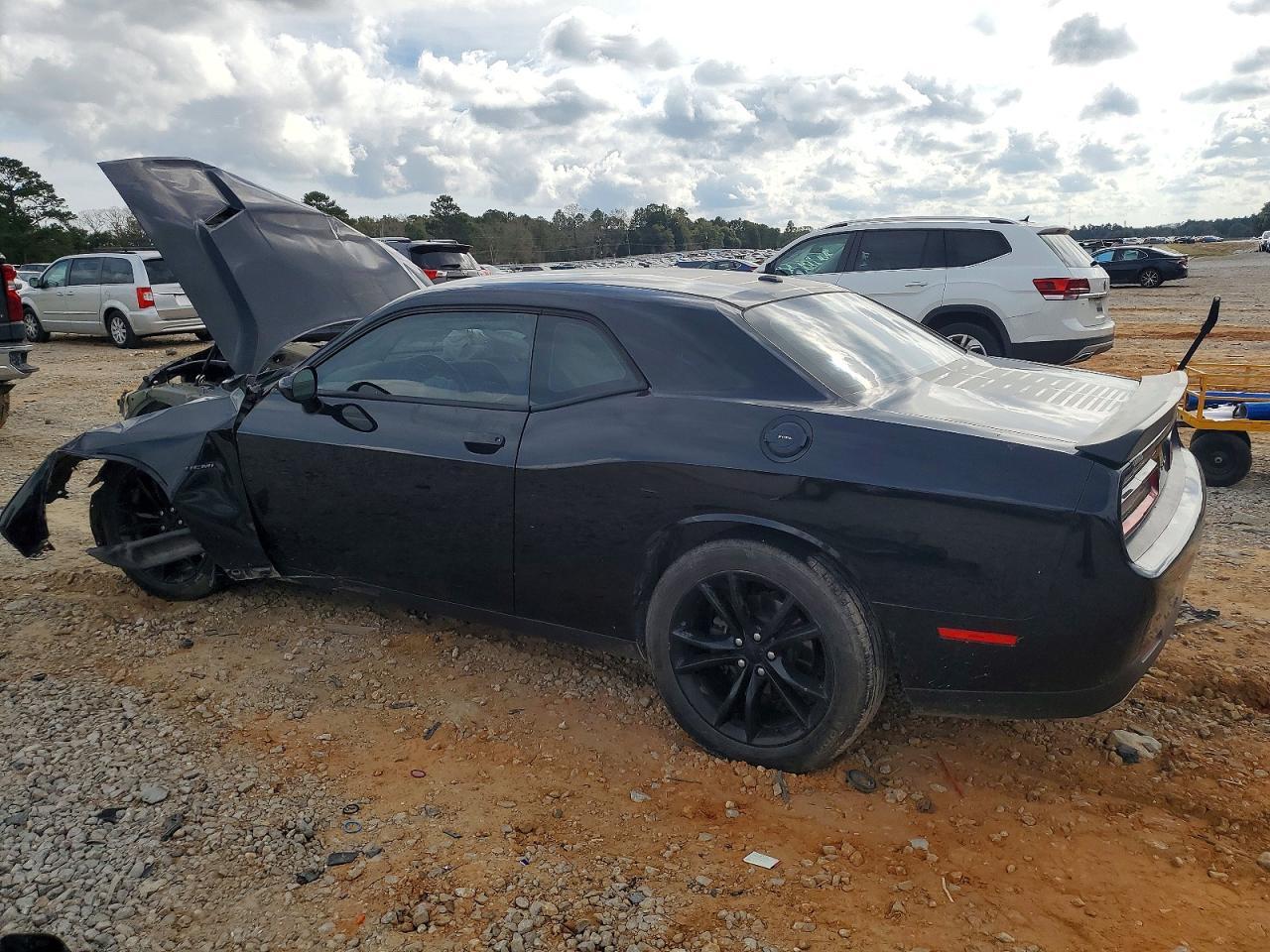 Dodge Challenger - zdjęcie 2