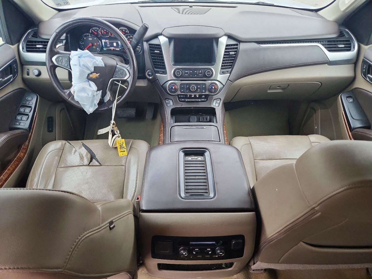 2018 Chevrolet Suburban C1500 Premier - zdjęcie 8