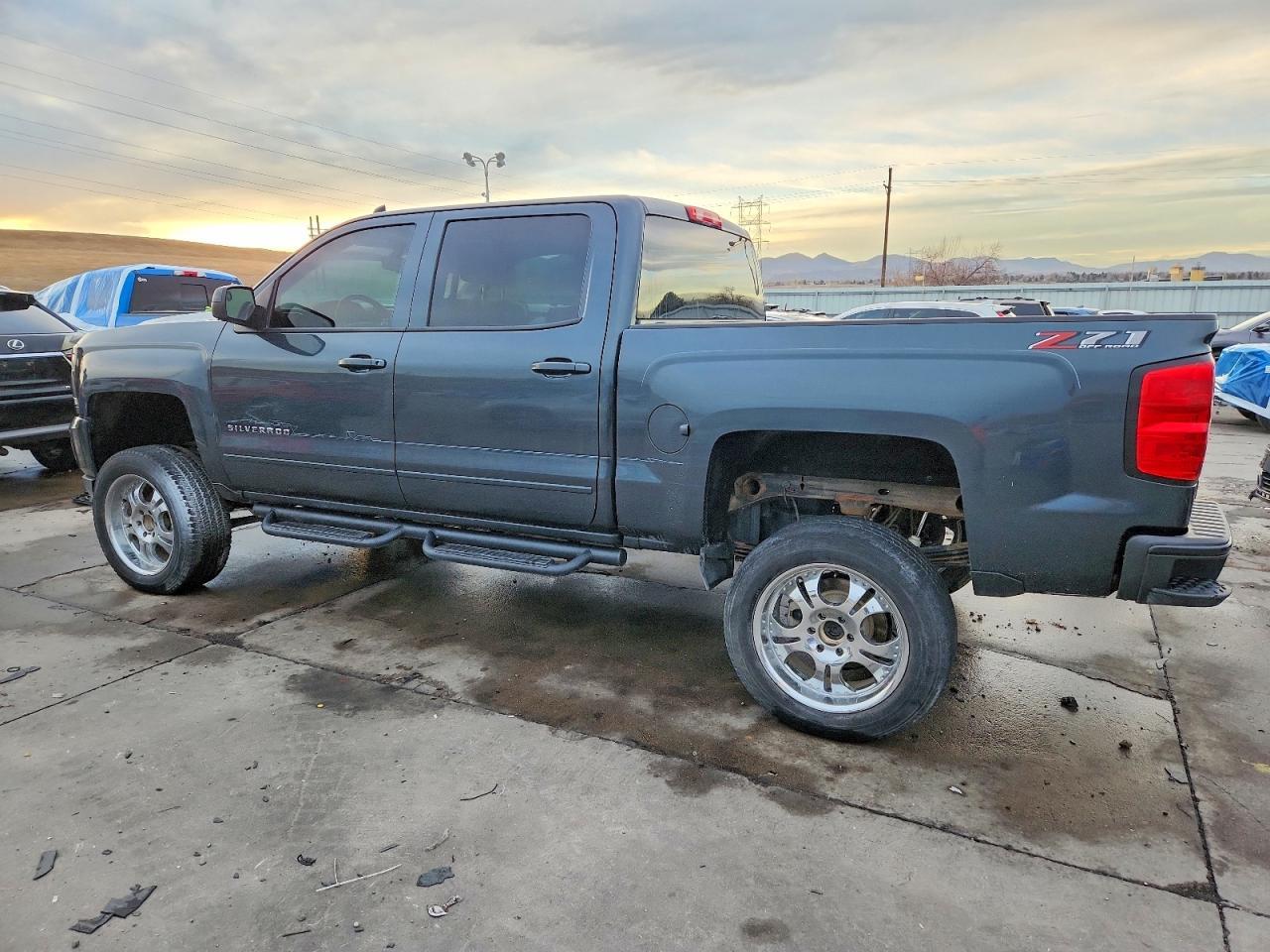 2018 Chevrolet Silverado K1500 Lt - zdjęcie 2