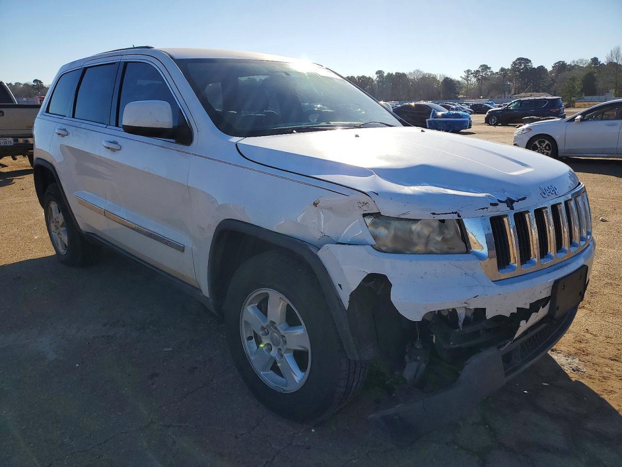 2013 Jeep Grand Cherokee Laredo - zdjęcie 4