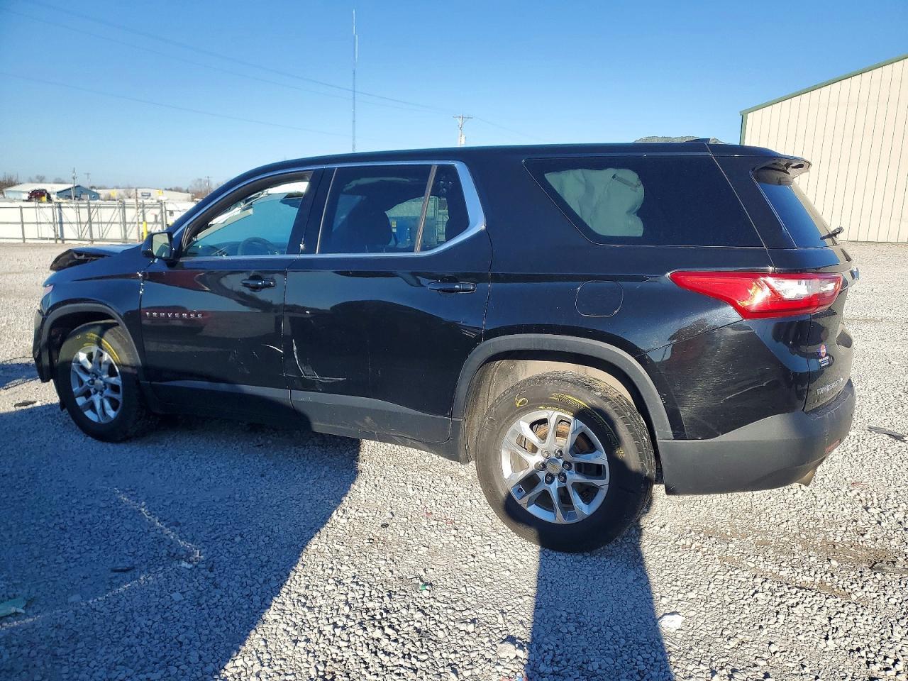 2019 Chevrolet Traverse Ls - zdjęcie 2