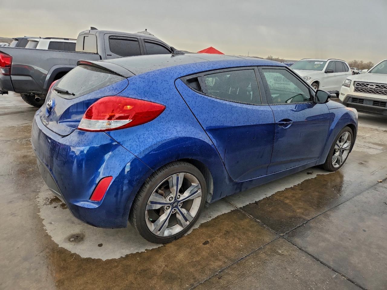 Hyundai Veloster - zdjęcie 3