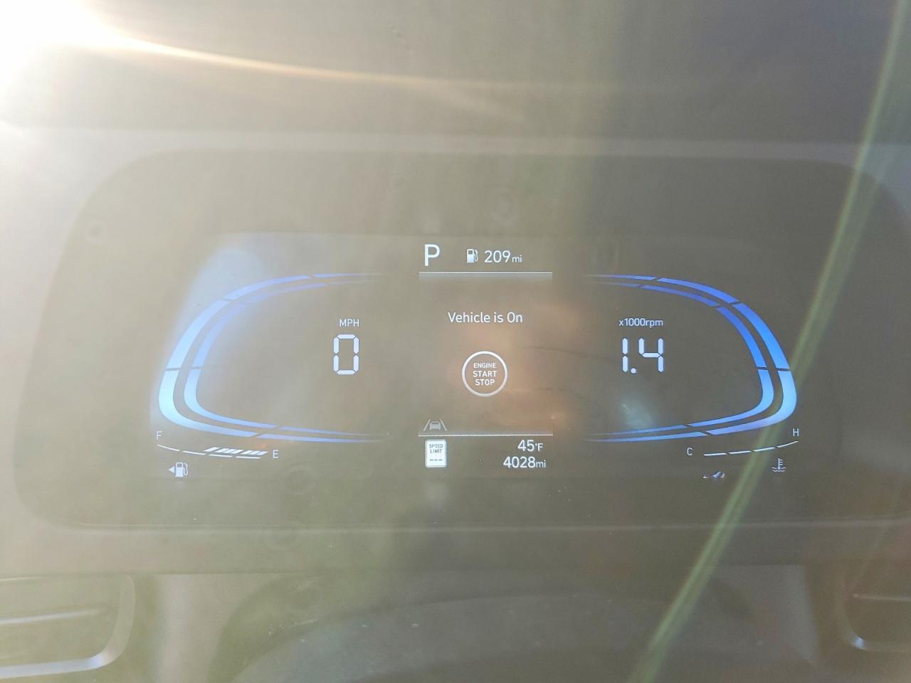 2025 Hyundai Elantra Sel Sport - zdjęcie 9