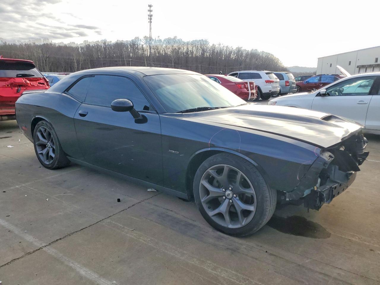 2019 Dodge Challenger R/T - zdjęcie 4
