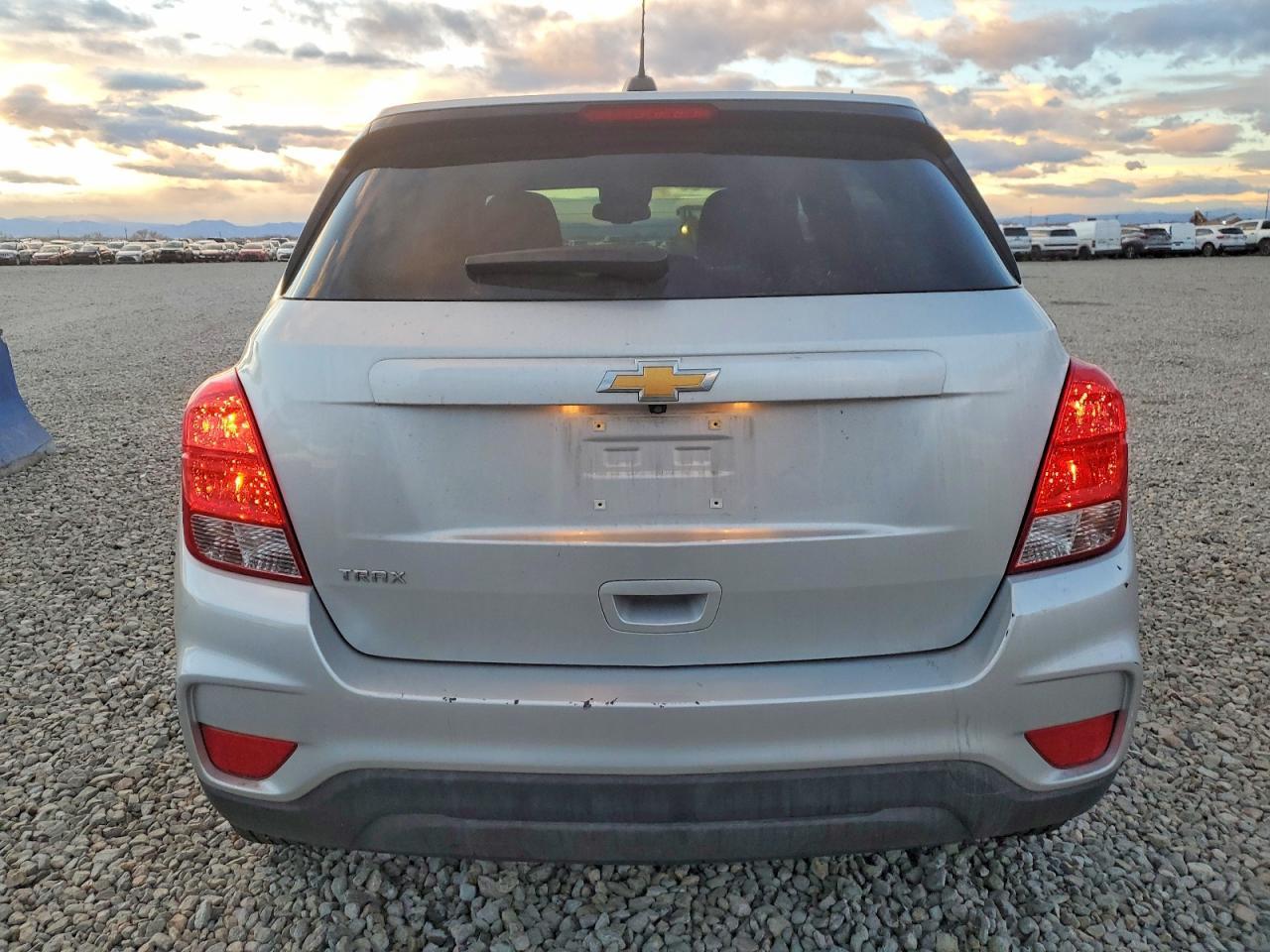 2020 Chev Trax Ls - zdjęcie 6