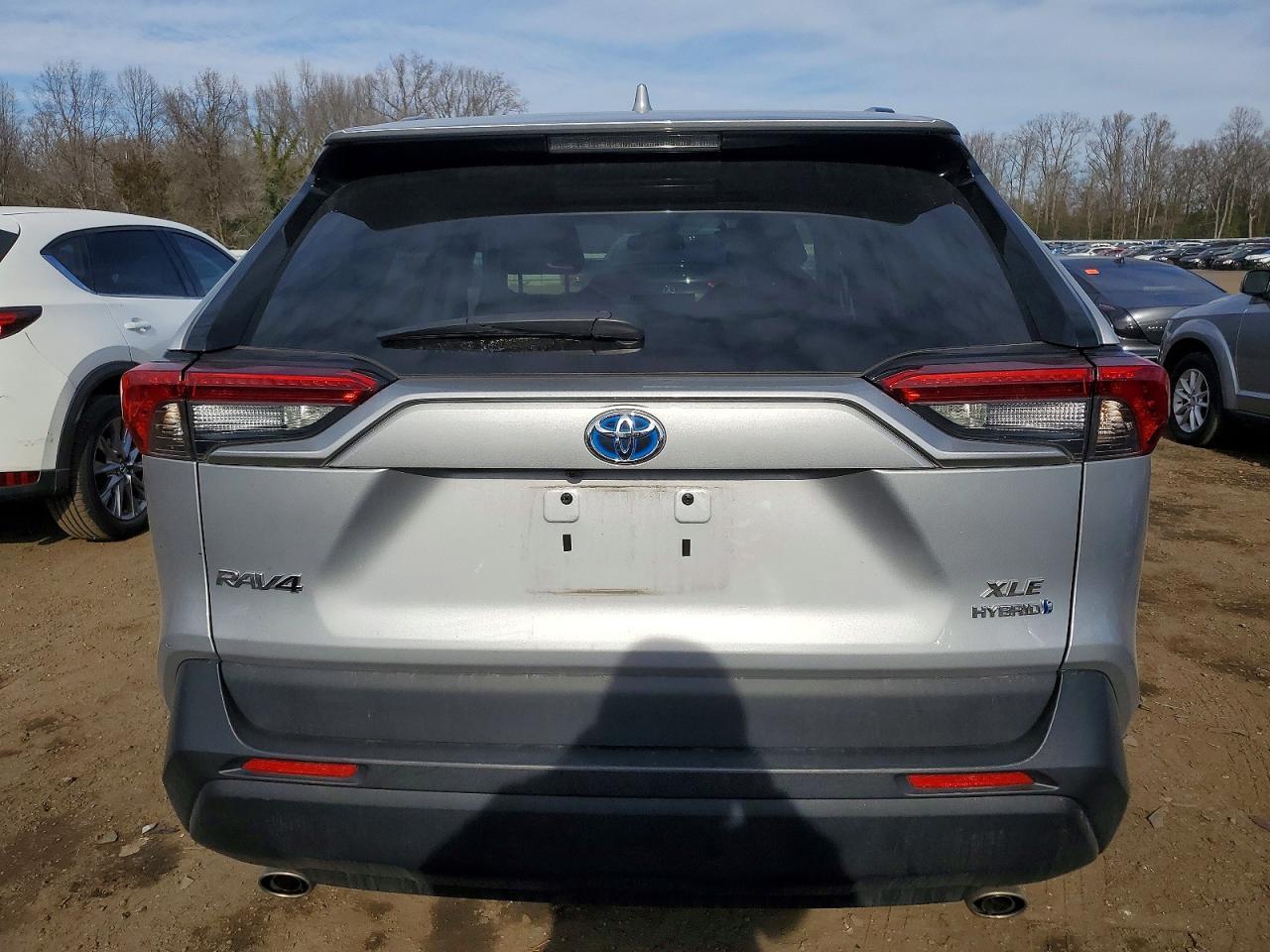 2021 Toyota Rav4 Xle - zdjęcie 6