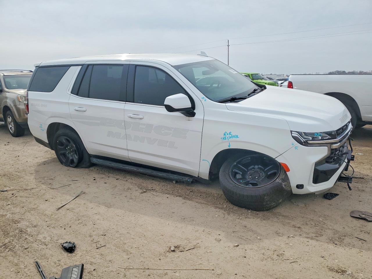 2022 Chevrolet Tahoe C1500 - zdjęcie 4