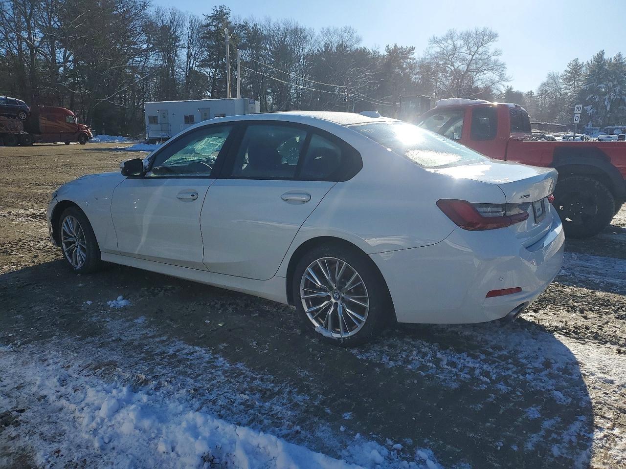 2023 BMW 330Xi - zdjęcie 2