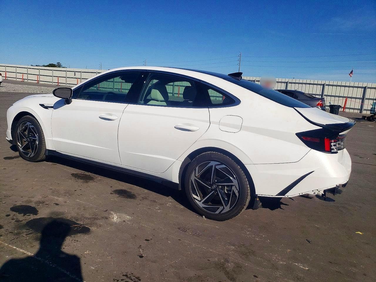 2025 Hyundai Sonata Sel - zdjęcie 2