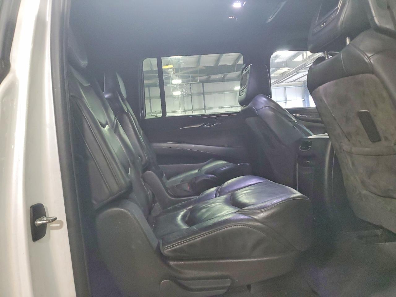 2016 Cadillac Escalade Esv Platinum - zdjęcie 11