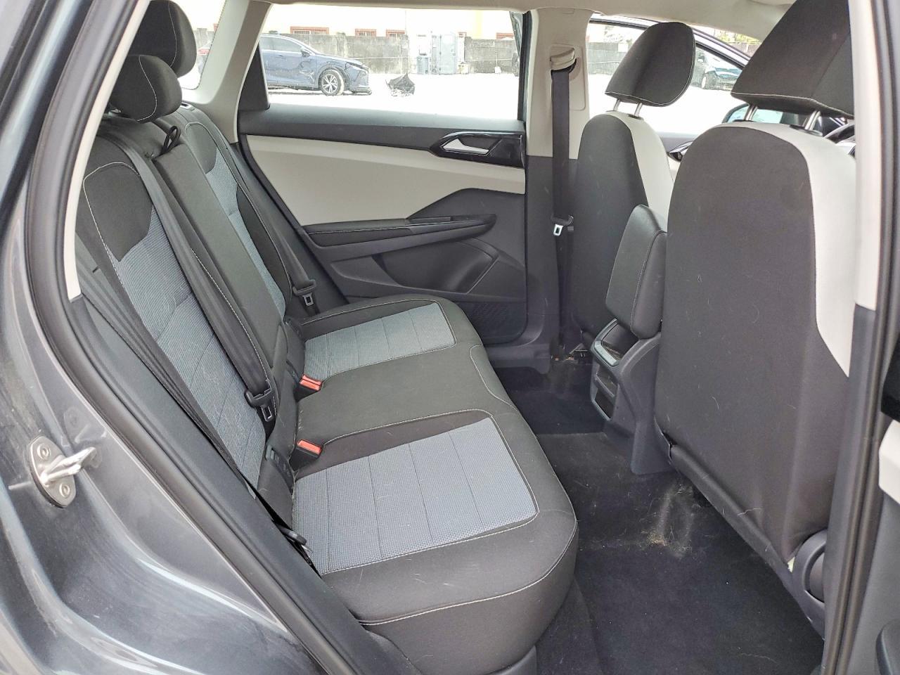 2025 Volkswagen Taos S - zdjęcie 10