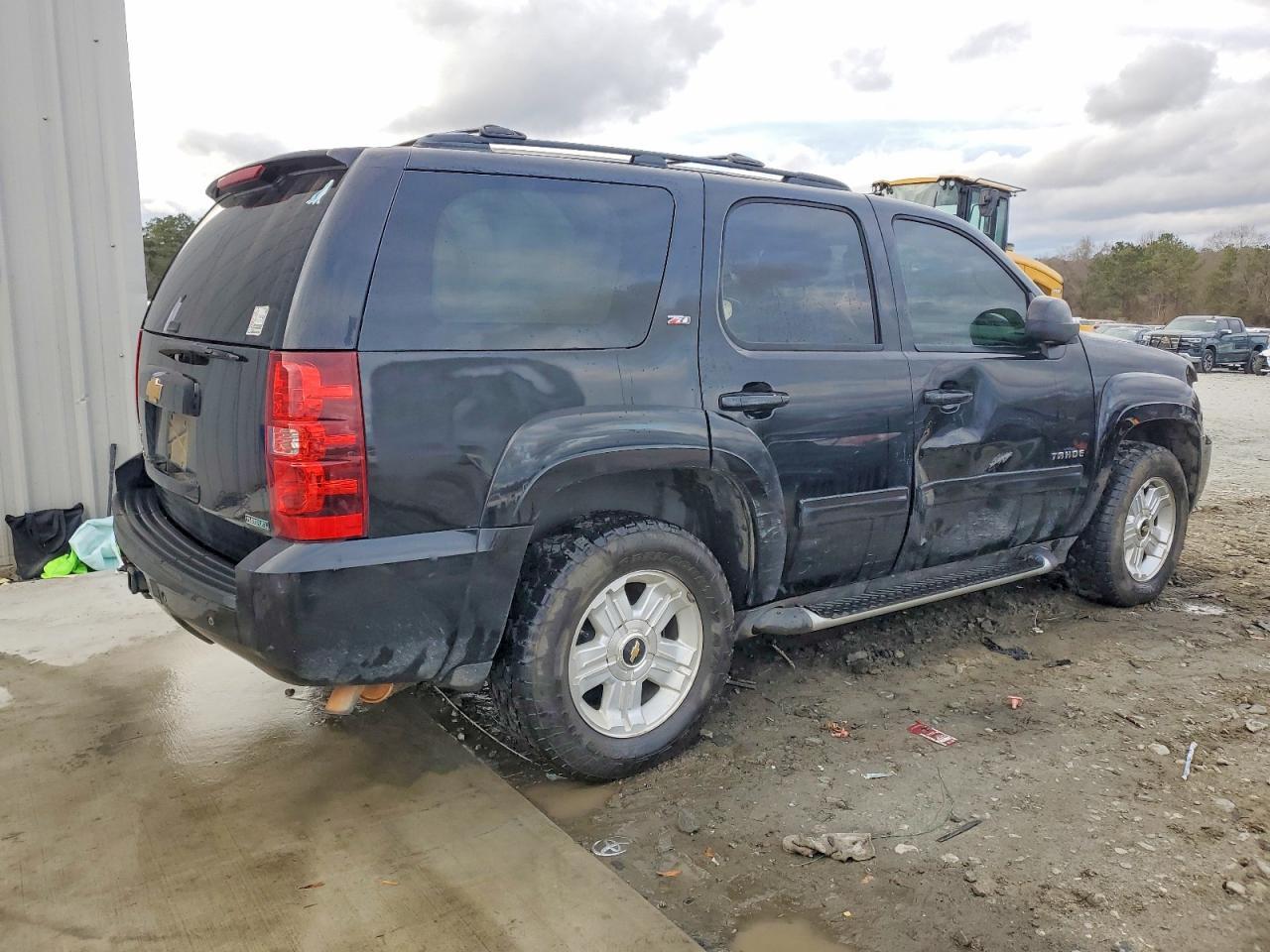 2013 Chevrolet Tahoe C1500 Lt - zdjęcie 3