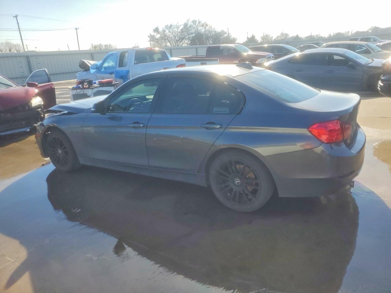 BMW Seria 3 - zdjęcie 2