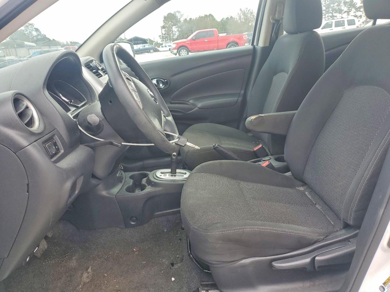 2019 Nissan Versa Sv - zdjęcie 7