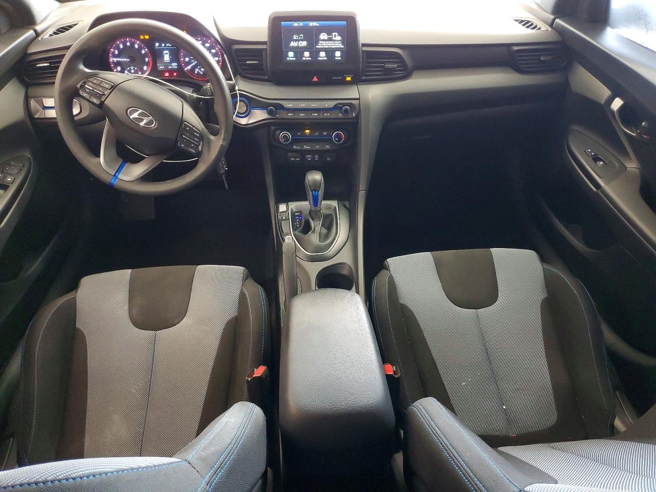 2020 Hyundai Veloster Base - zdjęcie 8