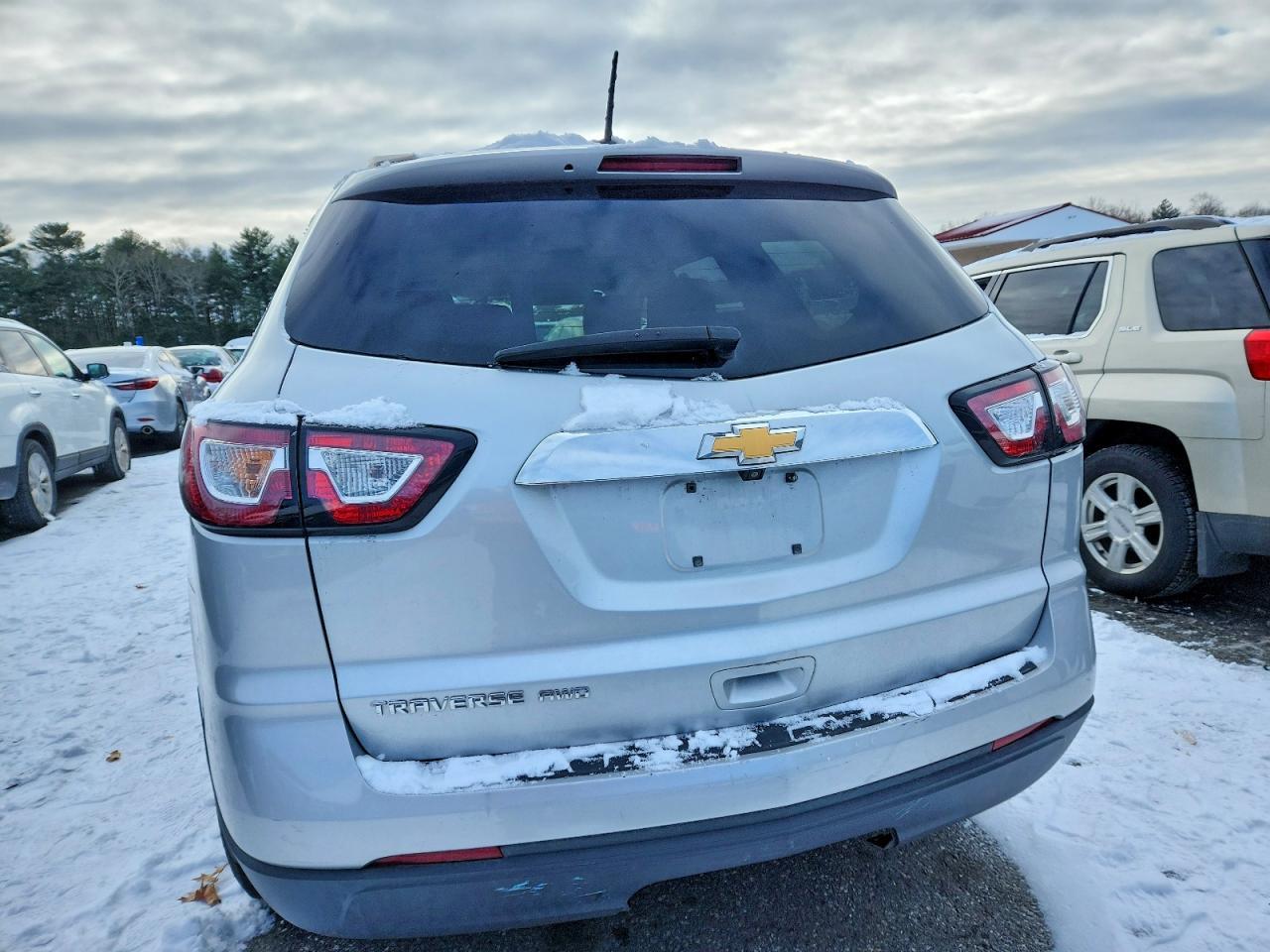 2017 Chevrolet Traverse Ls - zdjęcie 6