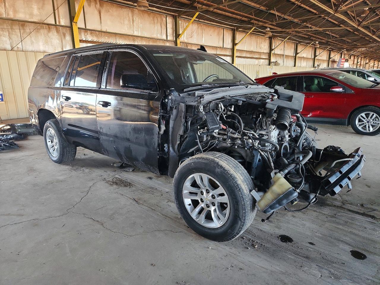 2020 Chevrolet Suburban C1500 Lt - zdjęcie 4