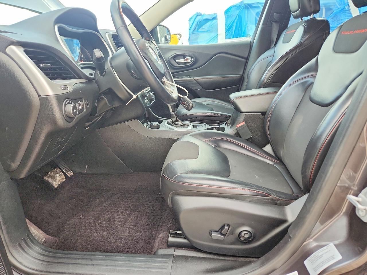 2017 Jeep Cherokee Trailhawk - zdjęcie 7