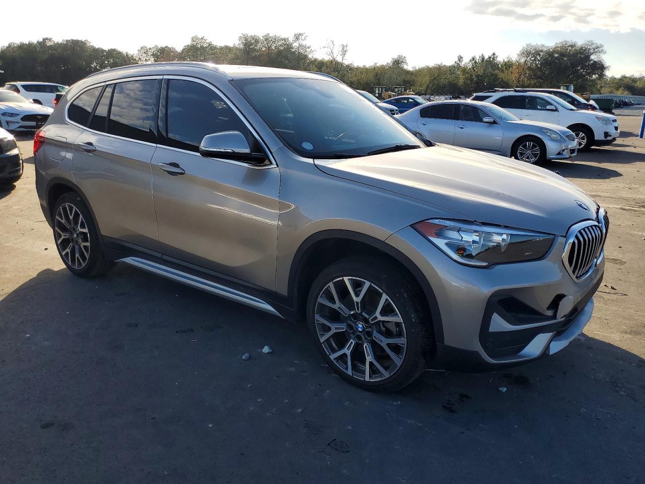 2021 BMW X1 Sdrive28I - zdjęcie 4