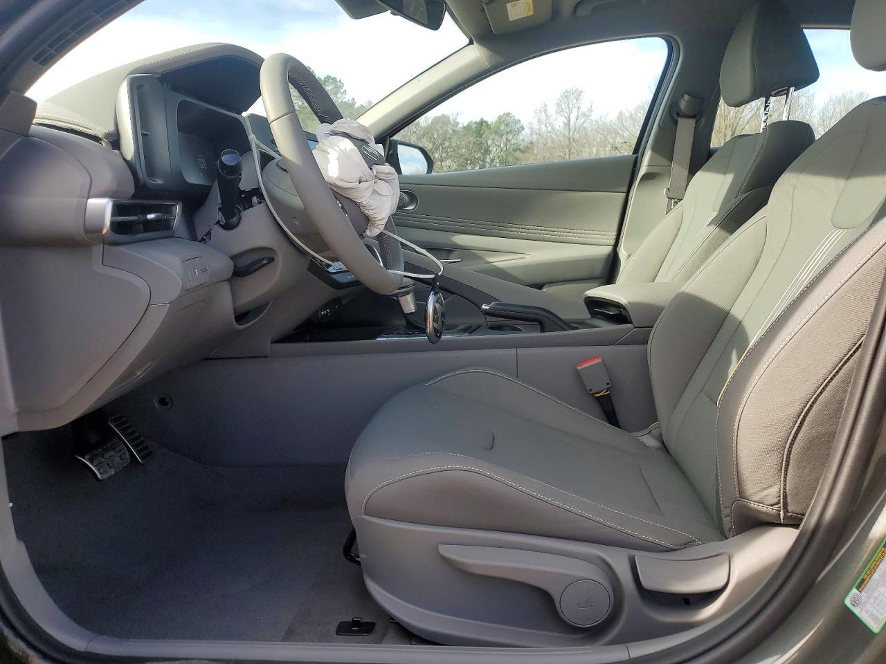 2026 Hyundai Elantra Sel Sport - zdjęcie 7