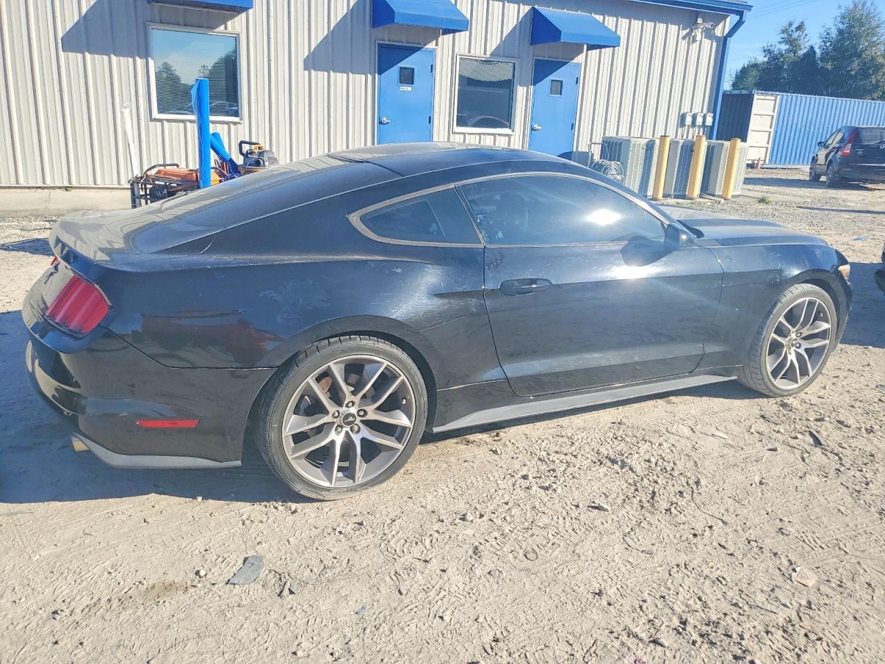 2016 Ford Mustang - zdjęcie 3