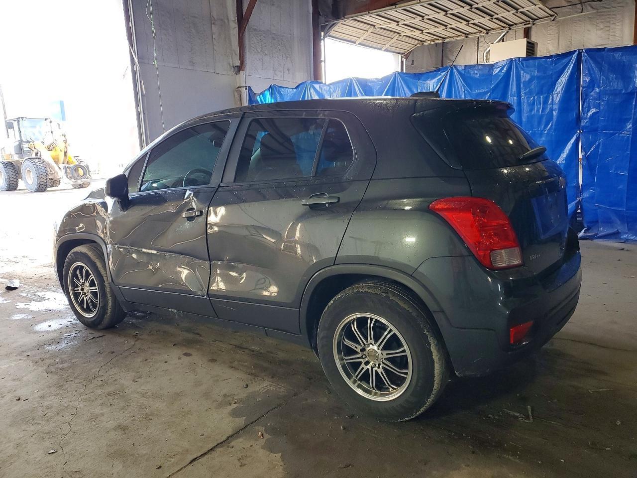 2019 Chevrolet Trax Ls - zdjęcie 2