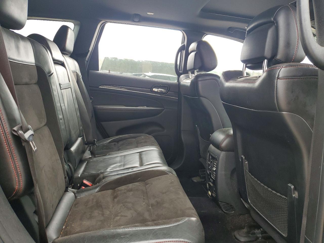 2020 Jeep Grand Cherokee Trailhawk - zdjęcie 11