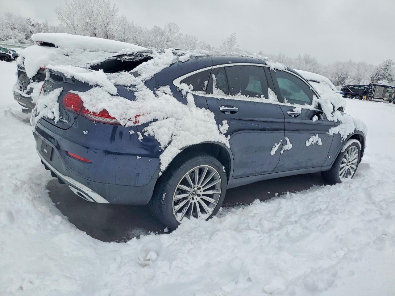 2021 Mercedes-Benz Glc Coupe 300 4Matic - zdjęcie 3