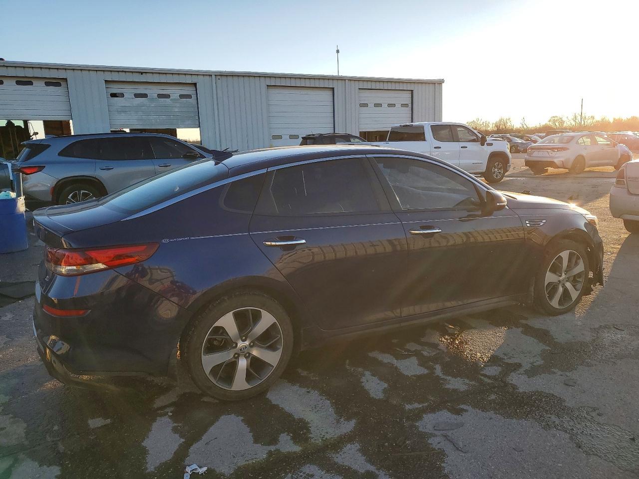 2019 Kia Optima Lx - zdjęcie 3