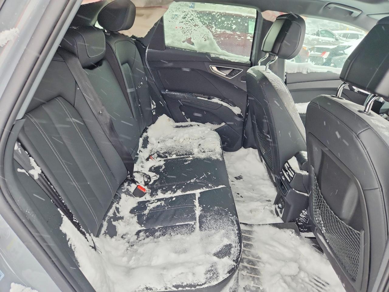 2025 Audi Q4 E-Tron - zdjęcie 10