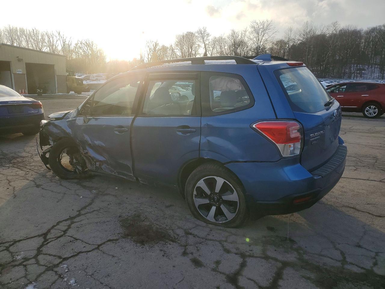 2018 Subaru Forester 2.5I - zdjęcie 2