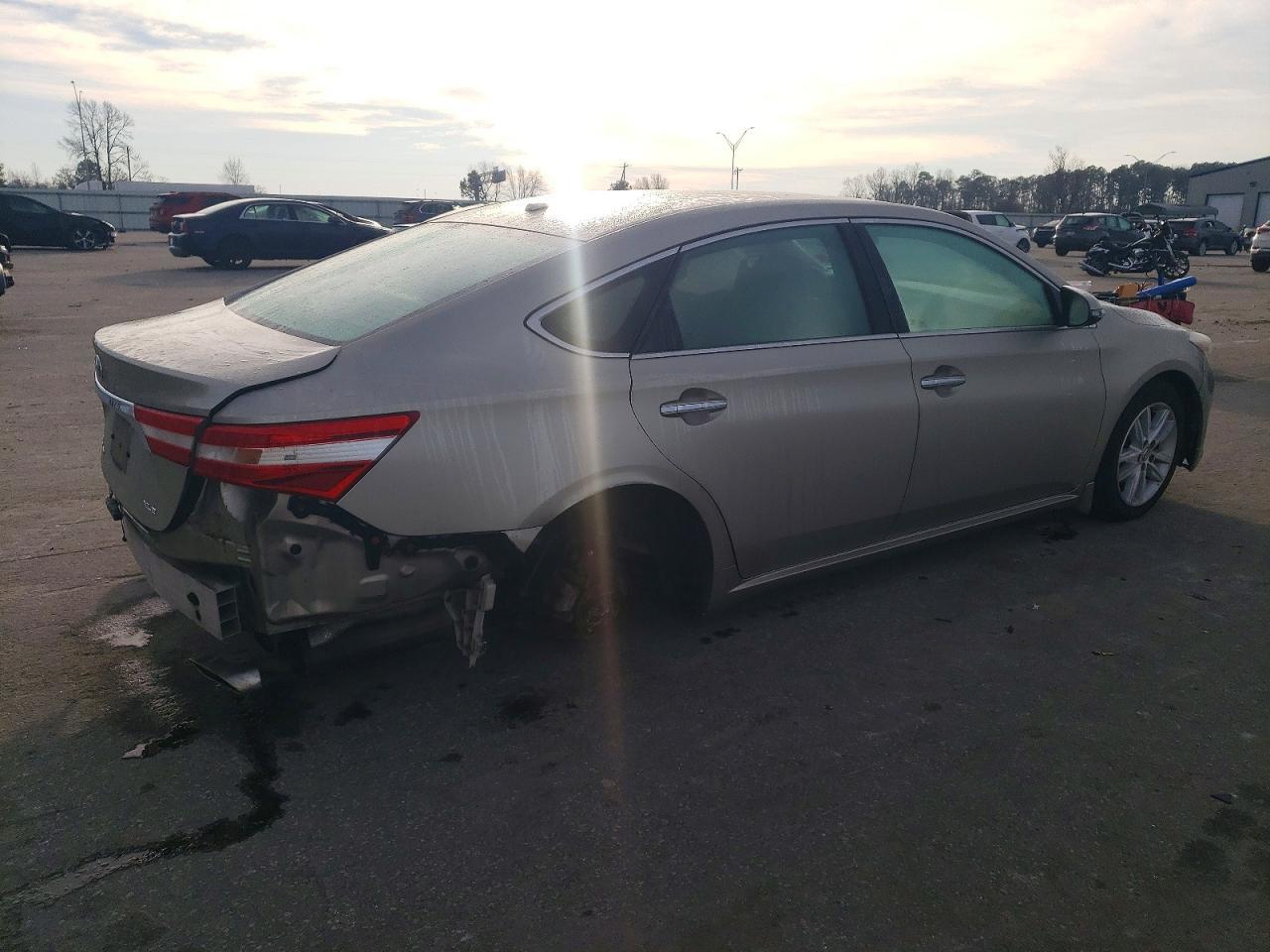 2015 Toyota Avalon Xle - zdjęcie 3