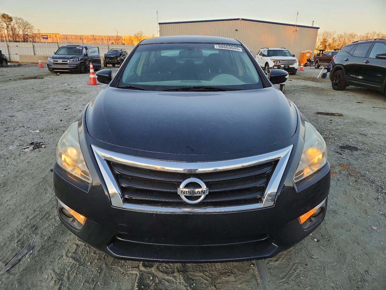 2013 Nissan Altima 2.5 - zdjęcie 5