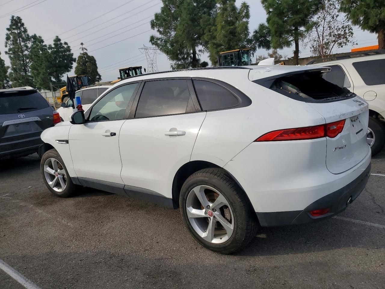 2017 Jaguar F-Pace Premium - zdjęcie 2
