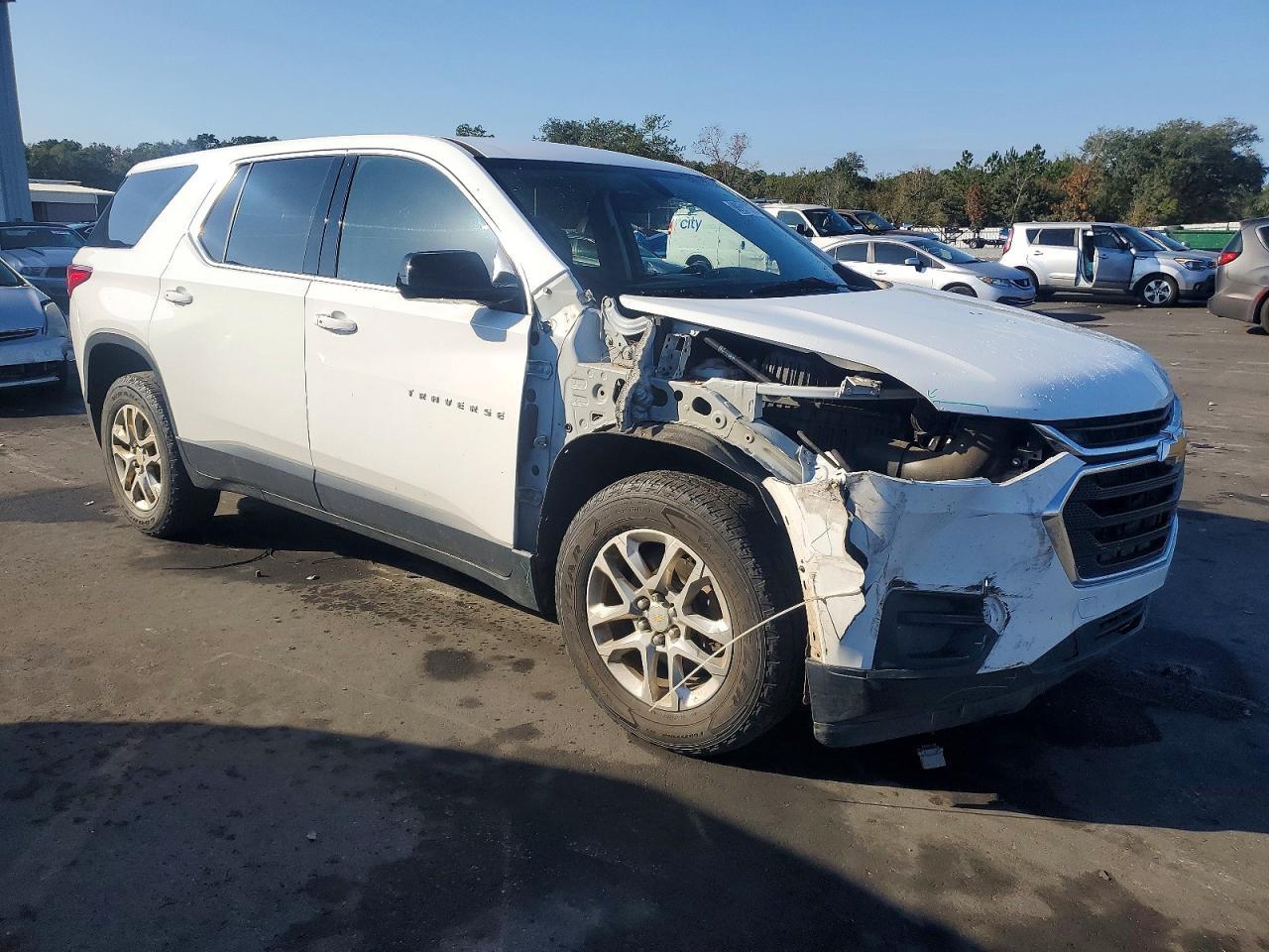 2020 Chevrolet Traverse Ls - zdjęcie 4