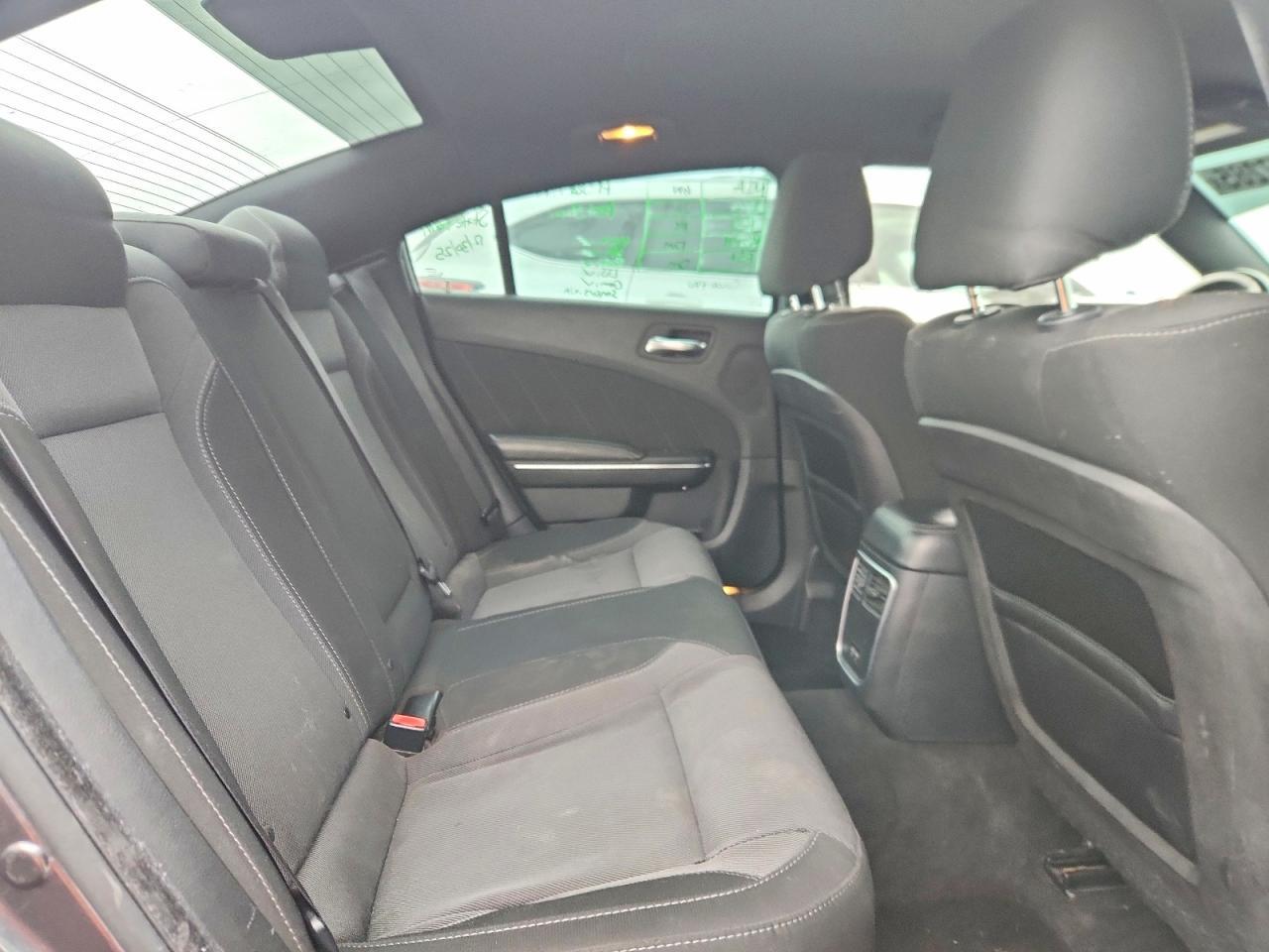 2015 Dodge Charger Sxt - zdjęcie 10