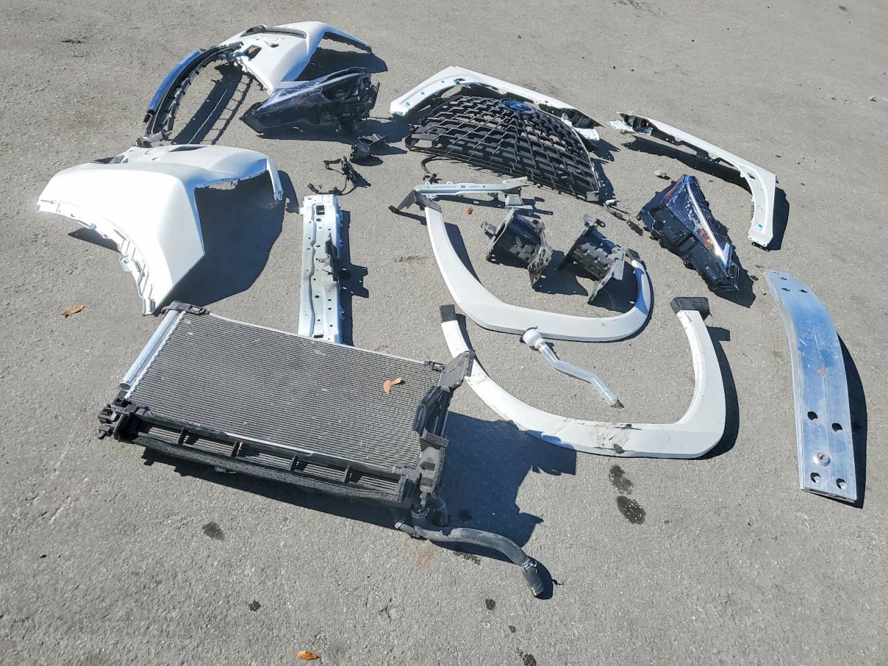 2025 Lexus Ux 300H Base - zdjęcie 13