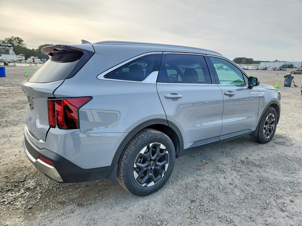 2025 Kia Sorento S - zdjęcie 3