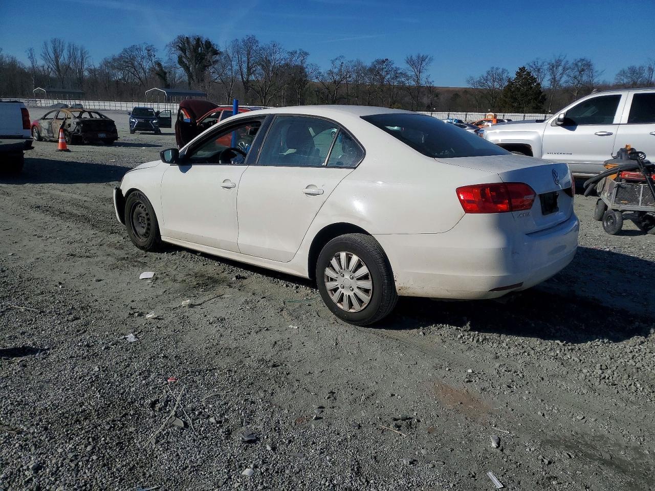 2013 Volkswagen Jetta Base - zdjęcie 2
