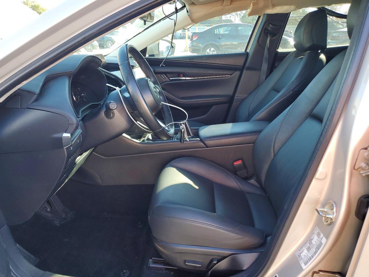 2022 Mazda 3 Preferred - zdjęcie 7