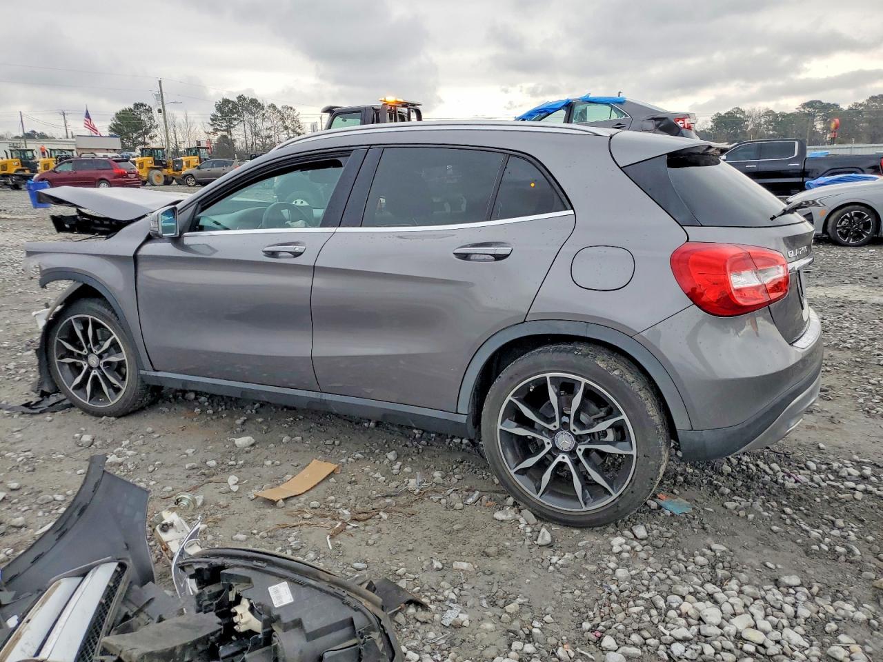 2017 Mercedes-Benz Gla 250 4Matic - zdjęcie 2